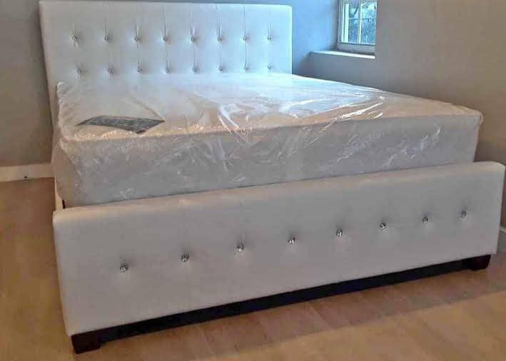 Bed Frame White Queen Size (not Incluided Mattress)