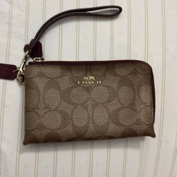 Coach Wristlet Wallet 