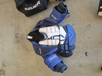 Reebok Ice Hockey Goalie Chest Protector - Senior (Adult) Medium