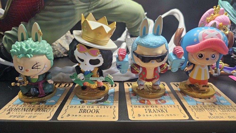 One Piece Monsters Labubu Zoro Chopper Brook Franky Figures