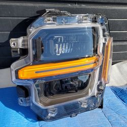 2024-2025 F150 LEFT HEADLIGHT