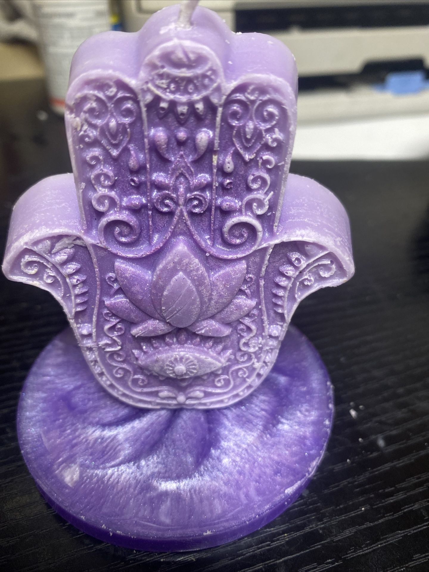 Lavender Scent Hamsa Hand Candle With Sitting Plate