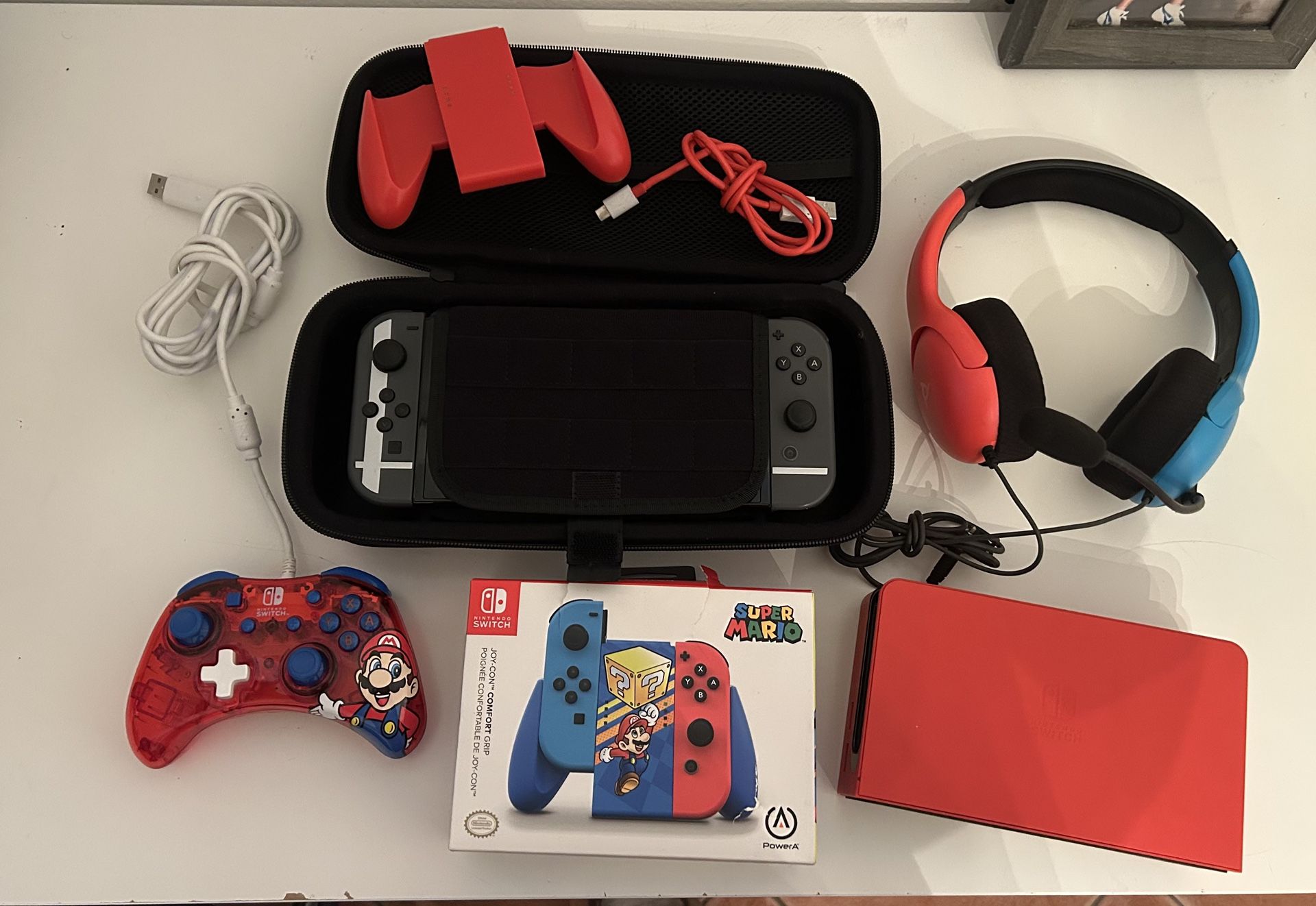 Super smash Bros edition OLED Nintendo switch