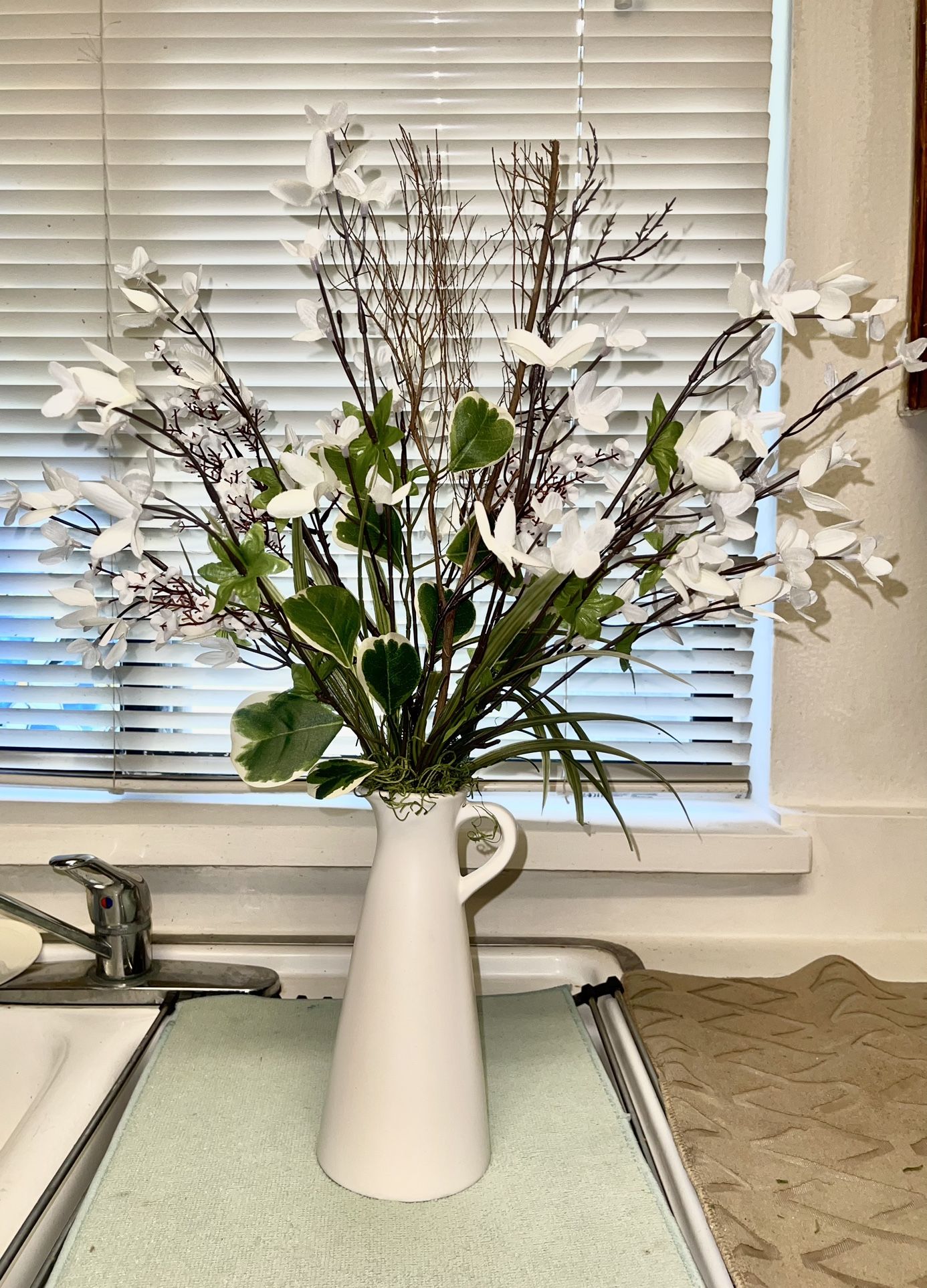 decor  vase & flowers