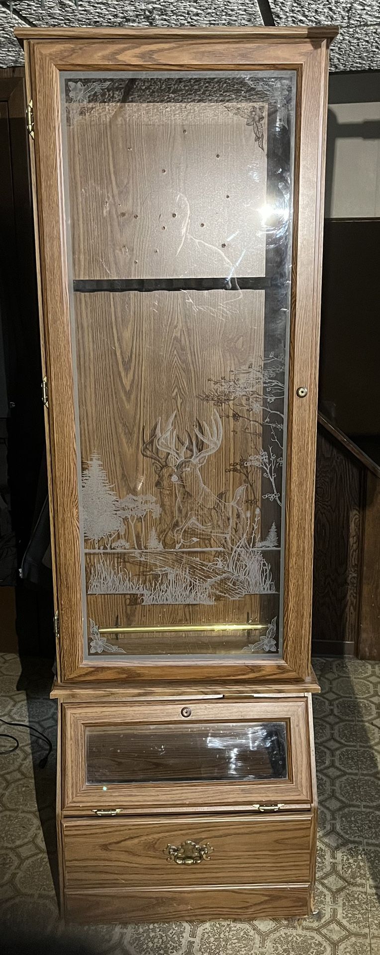 Locking Rifle/Shotgun Cabinet with Drawer