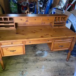 Large Wooden Desk With Hutch