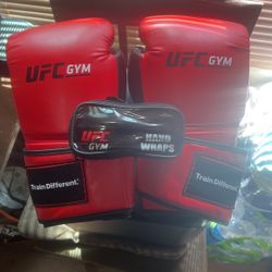 UFC Gloves And Hand Wraps 
