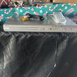 Memorex MVD2022 DVD/CD player