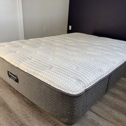 Brand new California king mattress king size mattress Queen size mattress beautyrest hybrid plush mattress free delivery