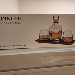 Godinger Whiskey Decanter And Whiskey Glasses Bar Set 