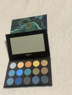 Hipdot Eyeshadow Palette 