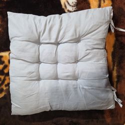 12x Twelve -Geetery Floor Pillows