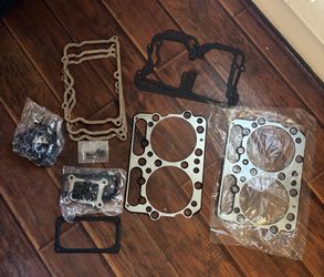 Joints gaskets for semi trucks Freightliner 