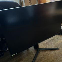 Lg UltraGear 32’’