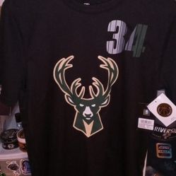 New Milwaukee Bucks Giannis Shirt 🔥🔥🔥🏀
