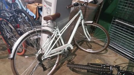 700c w admiral bike brand new very nice bike