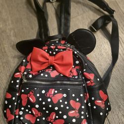 Minnie Mouse Backpack - Black and Red
Disney