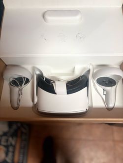Meta quest 2 vr headset lightly used