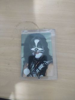 KISS Peter Criss autographed trading card without authenticity card.