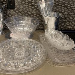 17 Pc Party Platters, Bowls, Ice Bucket Etc
