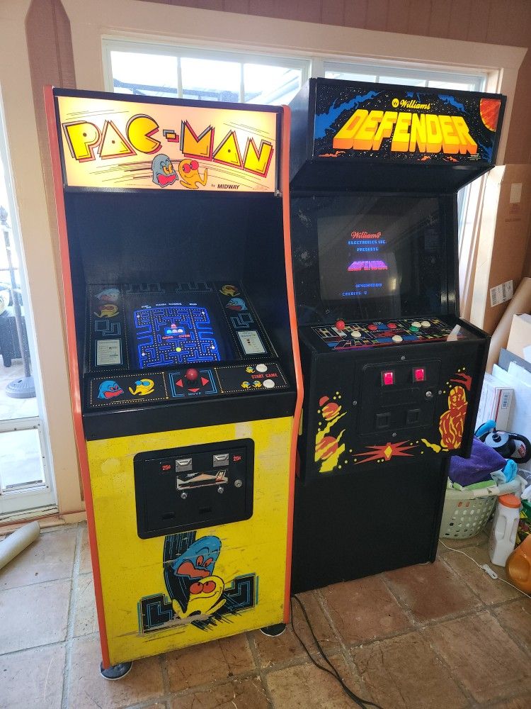 Arcade Games - Defender & Pac-Man WORKING CLEAN ORIGINALS
