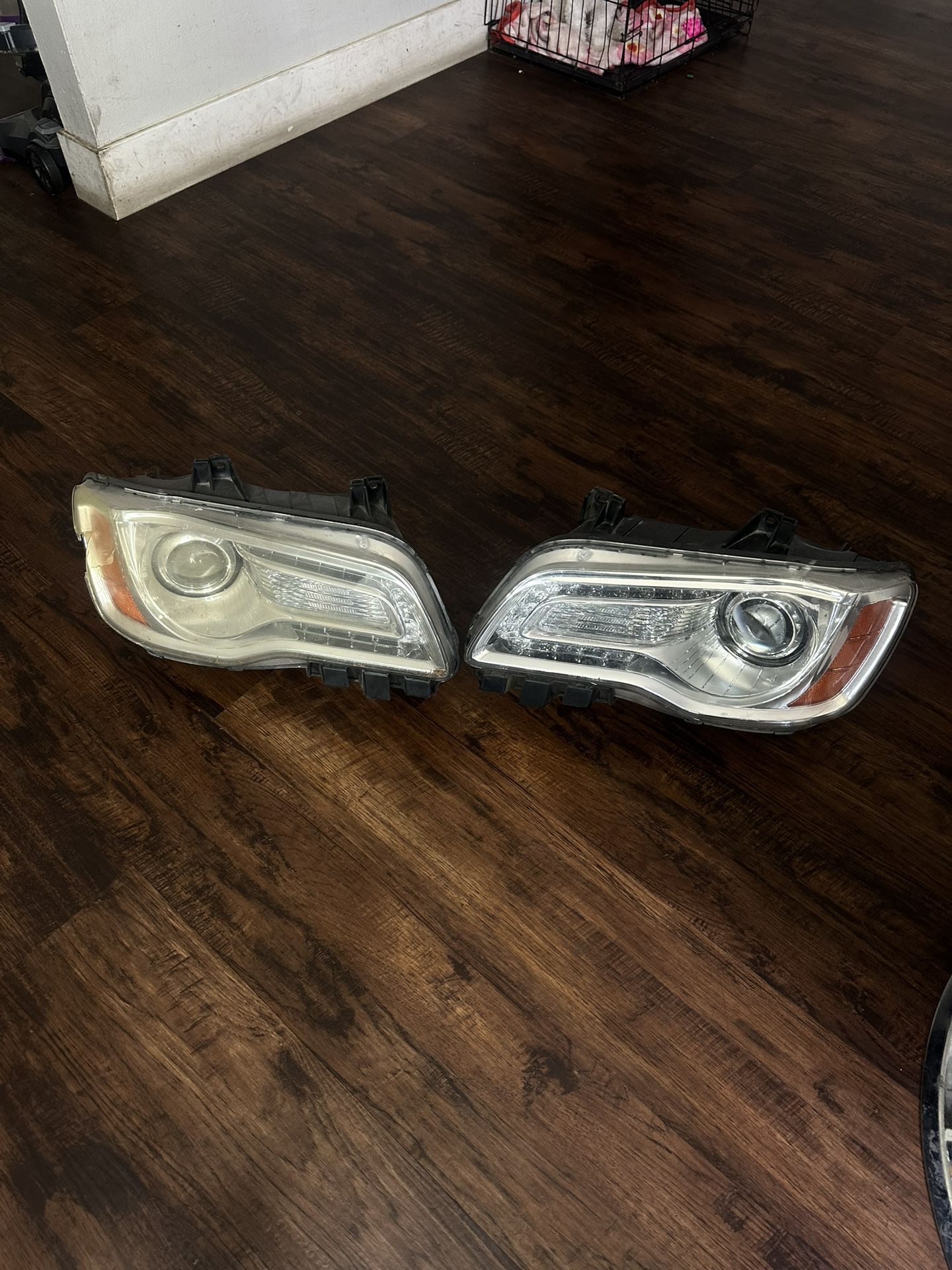Chrysler (contact info removed) headlights