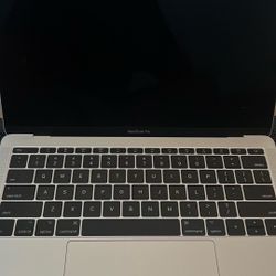 Apple MacBook Pro 2017 13” i7