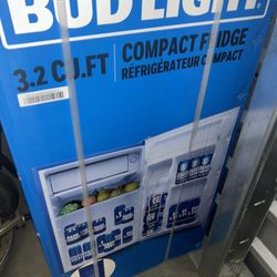 Bud Light 3.2 Cu Ft Refrigerator