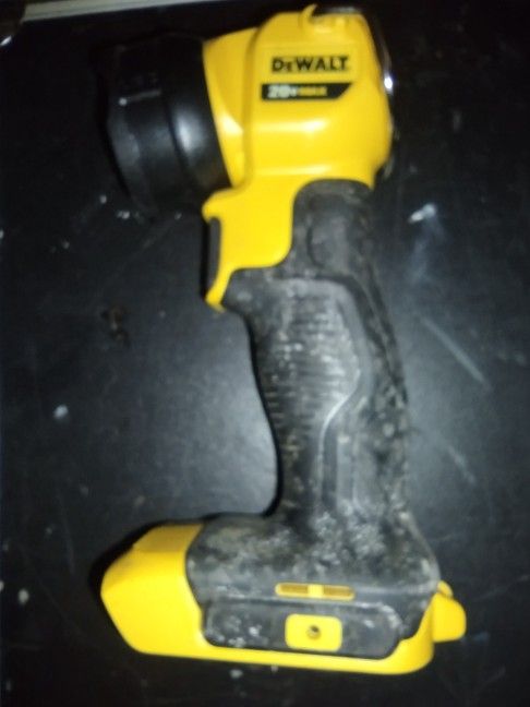 DeWalt Flashlight And 20v Battery