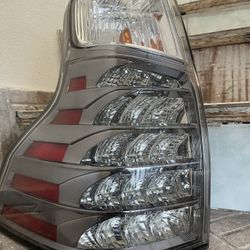  2019 2020 Lexus Gx470  Tail Lights Left and Right