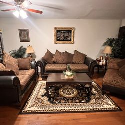 Majestic Living Room Set (7 Piece) 