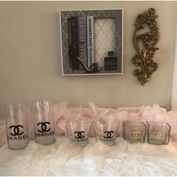 Makeup Brush Holders 