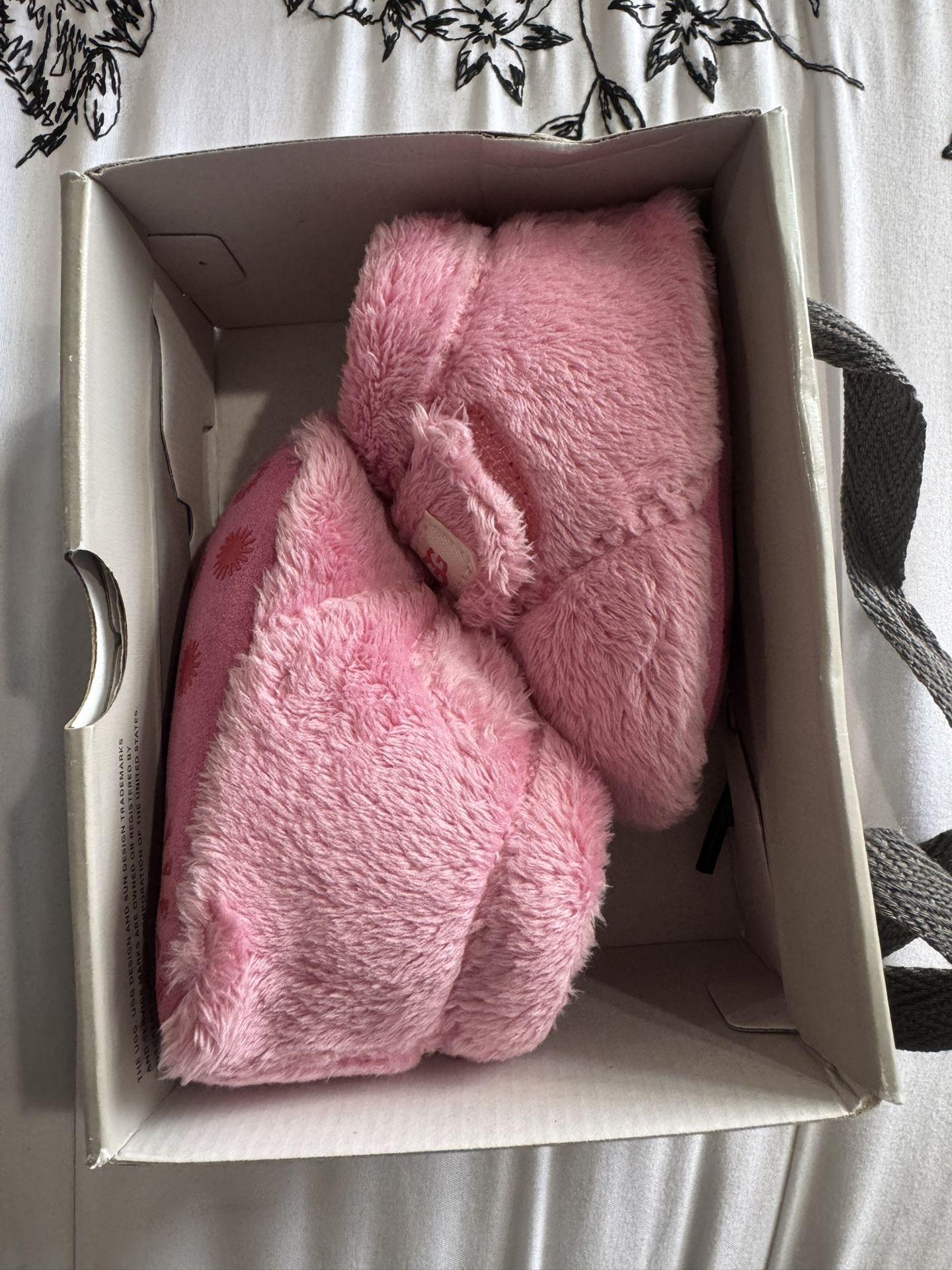 Infant Uggs Baby Girl New Size Xs 0-6 Months New