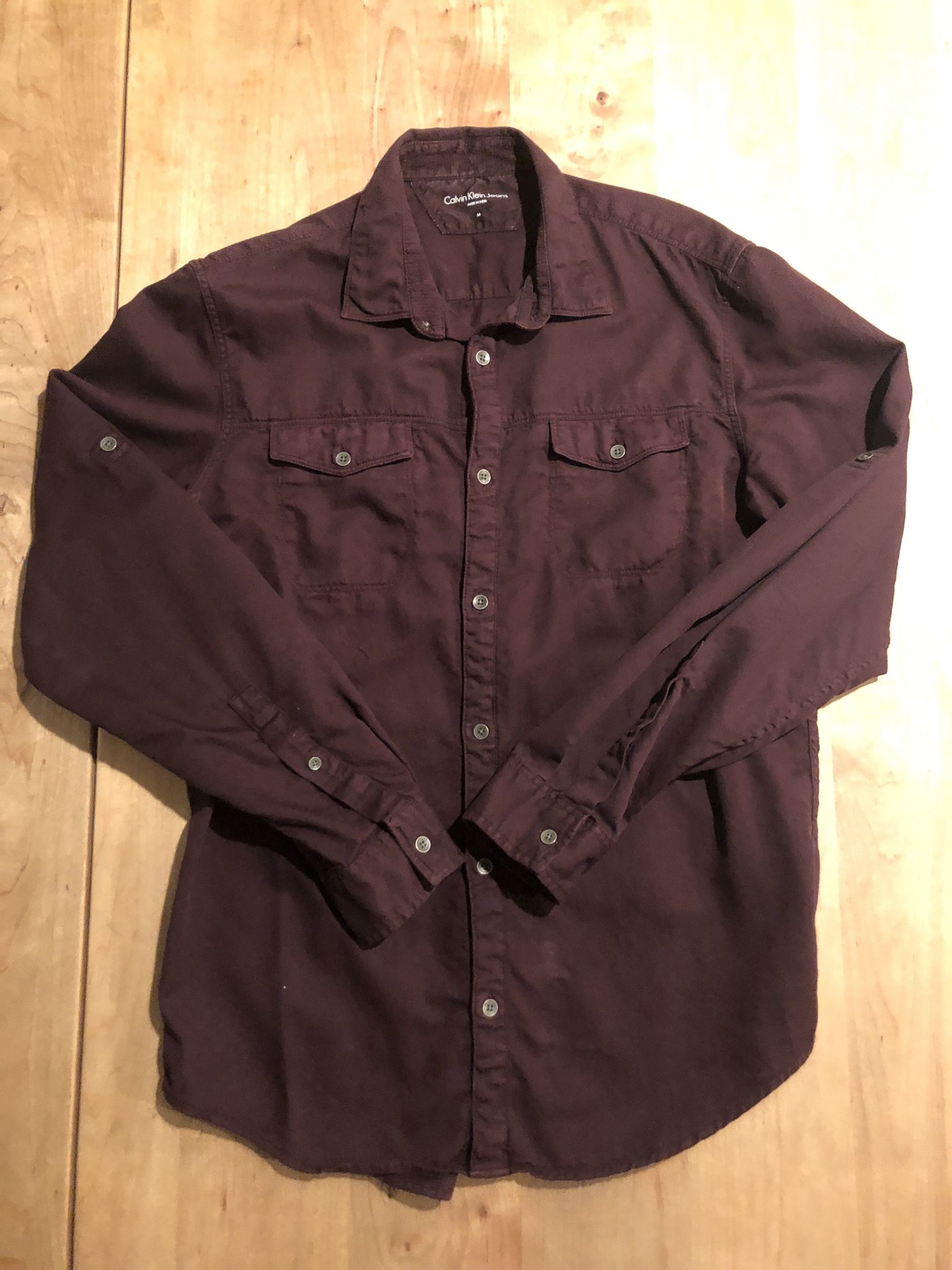 Calvin Klein Button Up Shirt Men’s Large Like New Condition!