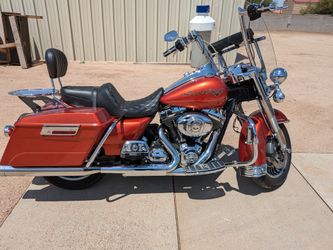 Harley Davidson Rd., King 2011 Harley Davidson Rd., King 2011