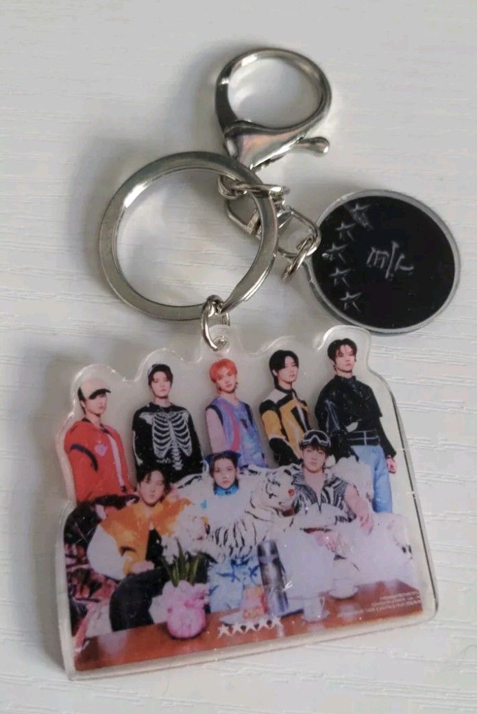 Straykids 5-star Keychain 