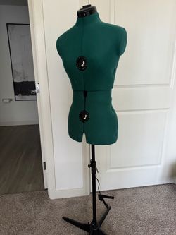 Adjustable Dress Form