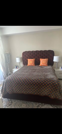 Burgundy Queen Bed