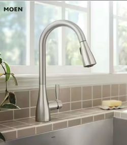New MOEN Pulldown Kitchen Faucet Spot Resistant stainless