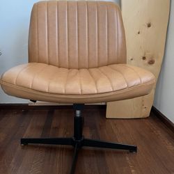 2 Cross-legged Chairs
