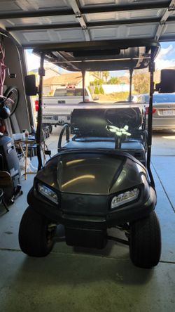Golf Club  Cart