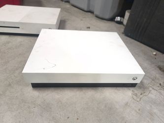 Xbox one X and Xbox one S