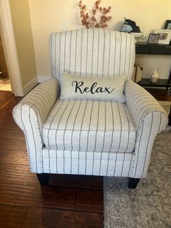 Accent chair