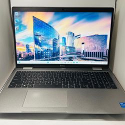 DELL LATITUDE 5520 15.6” Core i5-1135G7 2.40Ghz 16GB 256GB SSD Windows 11 PRO
