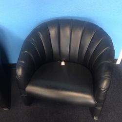 Black Leather Club Chair 🪑 