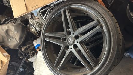 Wheer And Rim 235/35/20