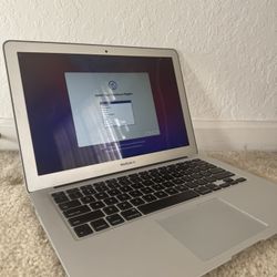 MacBook Air 13 Silver 2017 1.8 GHz Intel Core i5 5th Gen. 8GB 128GB SSD 