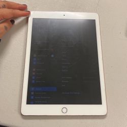 iPad 6th Gen w/apple Pen 