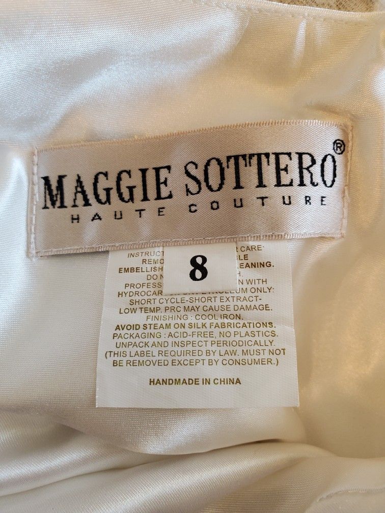 Maggie Sottero Wedding Dress