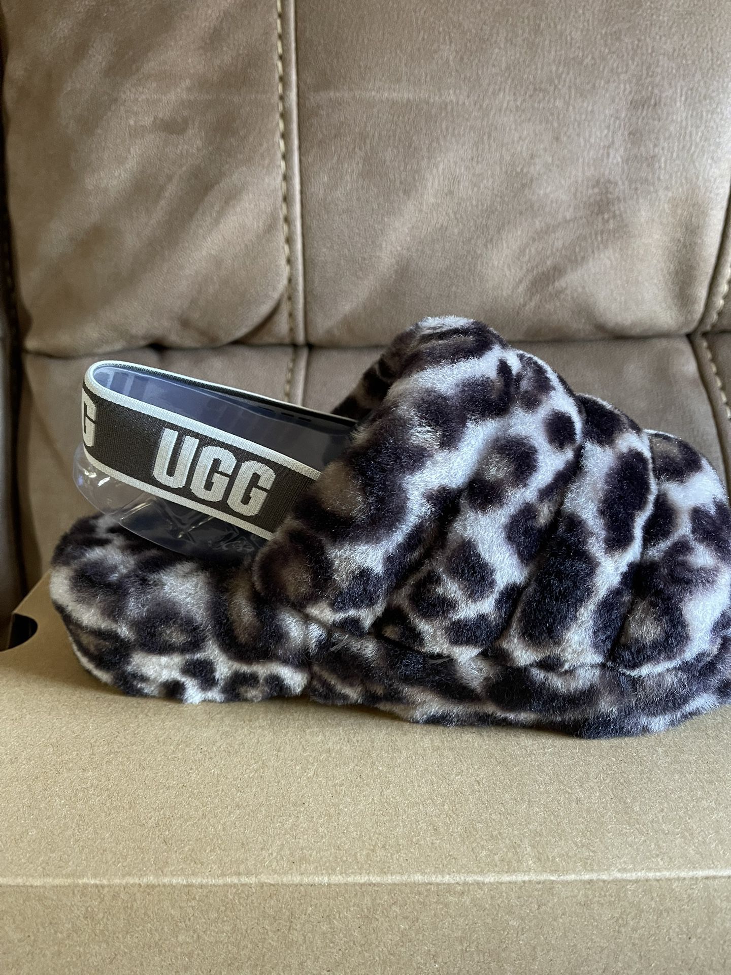 UGG Fliff Slide Panther Print Sleepers Size 8.